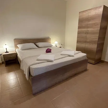 Ammouliani Apartments *